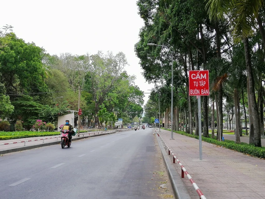 ngung-hoat-dong-cong-vien-COVID19-7