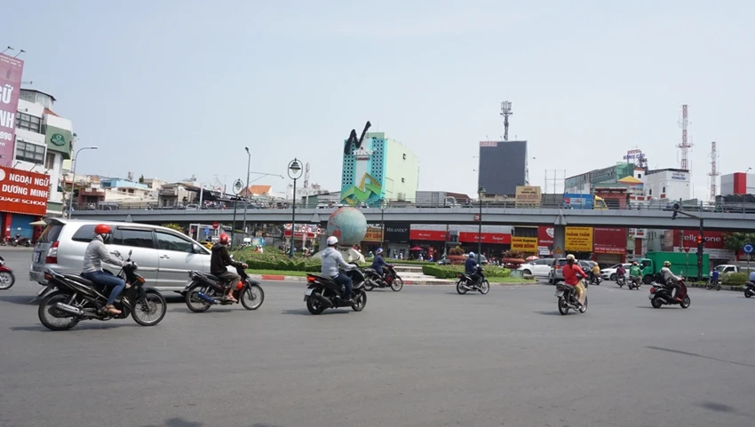 tphcm-noi-long-cach-ly-xa-hoi-5