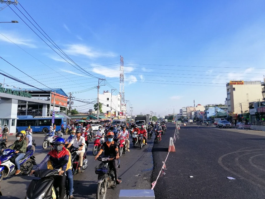 ham-chui-an-suong-thong-xe-4