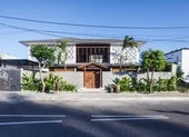 Ngắm ngôi nhà có chiều dài 2,5 m khiến vạn người mê ảnh 11 Ngôi nhà lấy gió biển bằng gạch hoa gió