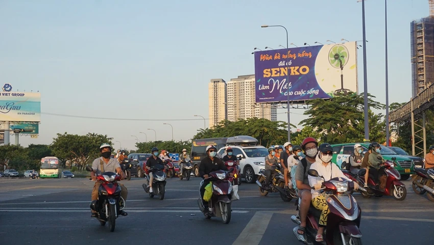 giao-thong-sau-le-8