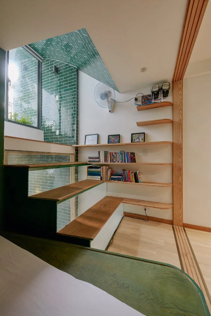 Căn nhà 34 m² ‘nhỏ mà có võ’ trong con hẻm ở Sài Gòn ảnh 6 ngoi-nha-trong-hem-nho-sai-gon-8