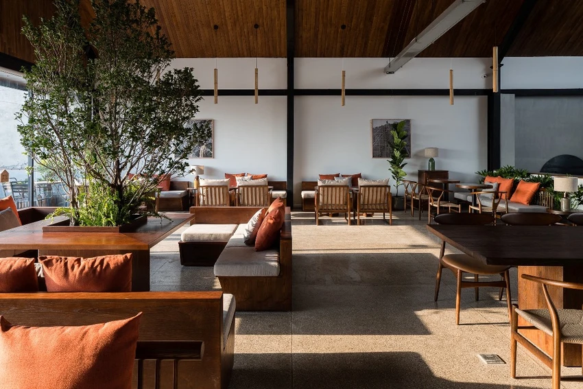 Hút mắt với không gian cafe có hệ mái dốc lớn ở Bình Dương ảnh 4 khong-gian-quan-cafe-5