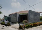 Độc đáo công trình có mái ngói cổ ở Bình Dương