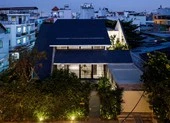 Vẻ đẹp 'gây nghiện' của ngôi nhà giữa Sài Gòn hoa lệ