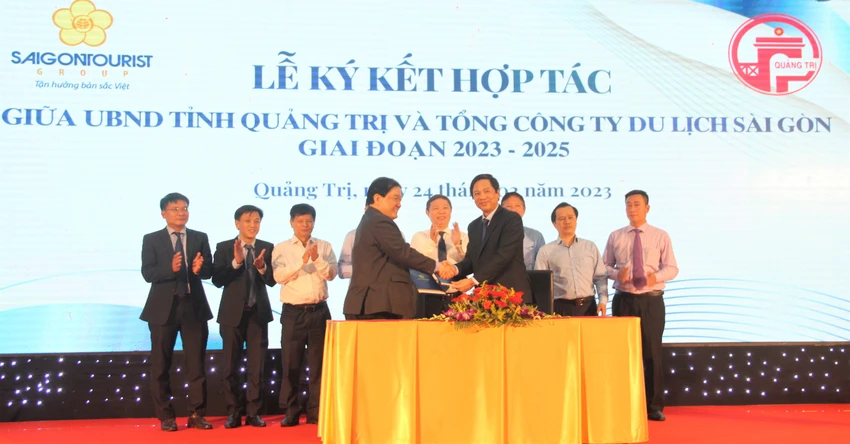 Lãnh đạo Saigontourist Group và UBND tỉnh Quảng Trị ký kết hợp tác phát triển du lịch giữa giai đoạn 2023-2025.