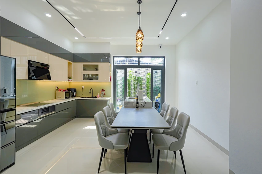 Gia chủ mong muốn sở hữu một không gian sống xanh, thoáng mát, đơn giản nhưng đầy đủ tiện nghi. Gia chủ mong muốn sở hữu một không gian sống xanh, thoáng mát, đơn giản nhưng đầy đủ tiện nghi.