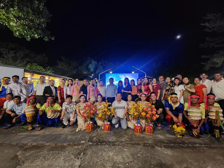 z4803843522228_15dd28400df671816952bcce74b20718.jpg