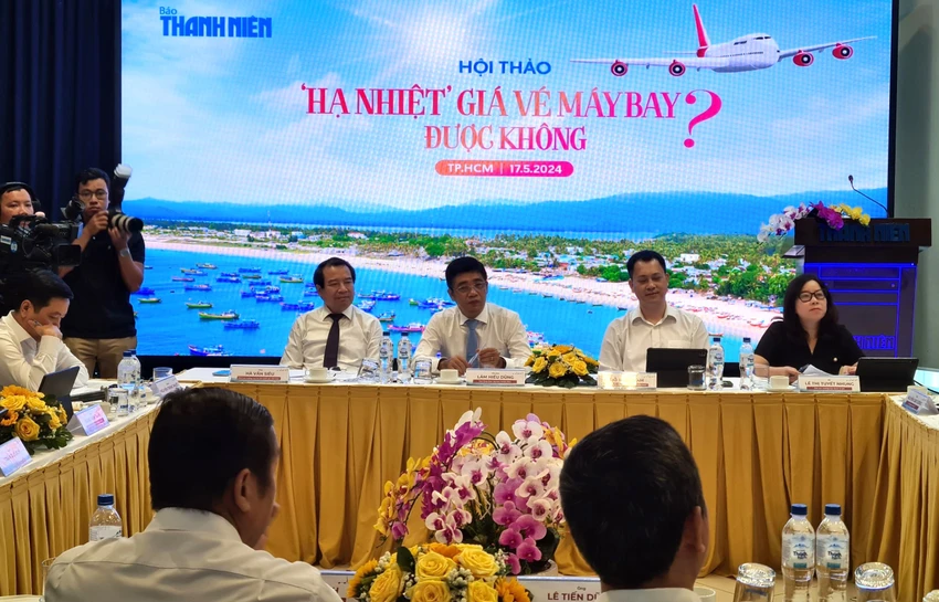 Hội thảo “hạ nhiệt” giá vé máy bay được không? sáng ngày 17-5. Ảnh: TT.
