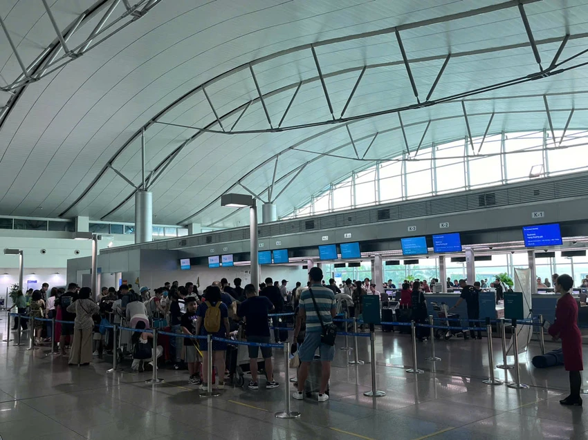 san-bay-Tan-Son-Nhat-6.jpg