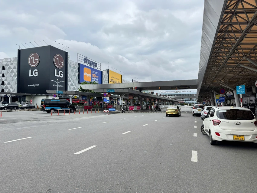 san-bay-Tan-Son-Nhat-1.jpg