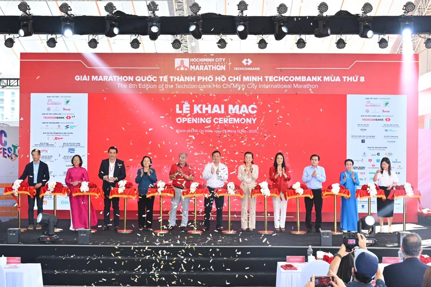 Lễ khai mạc và Họp báo.jpg