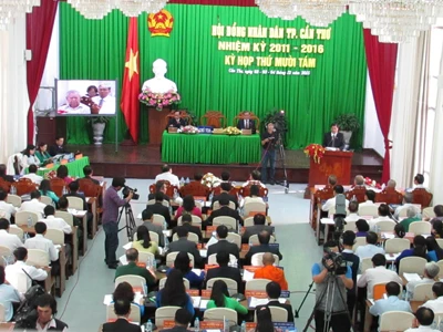 Khai mạc kỳ họp HĐND TP Cần Thơ cuối năm ảnh 2 Khai mạc kỳ họp HĐND TP Cần Thơ cuối năm ảnh 2