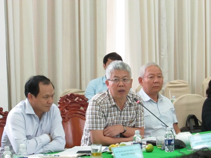 Đi rửa xe cũng bị thu phí ảnh 3