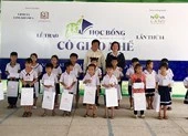 Học bổng Cô Giáo Nhế - 14 năm nâng bước em đến trường