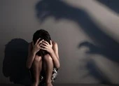 'Yêu' bé gái 12 tuổi, thiếu niên 17 tuổi lãnh 3 năm tù
