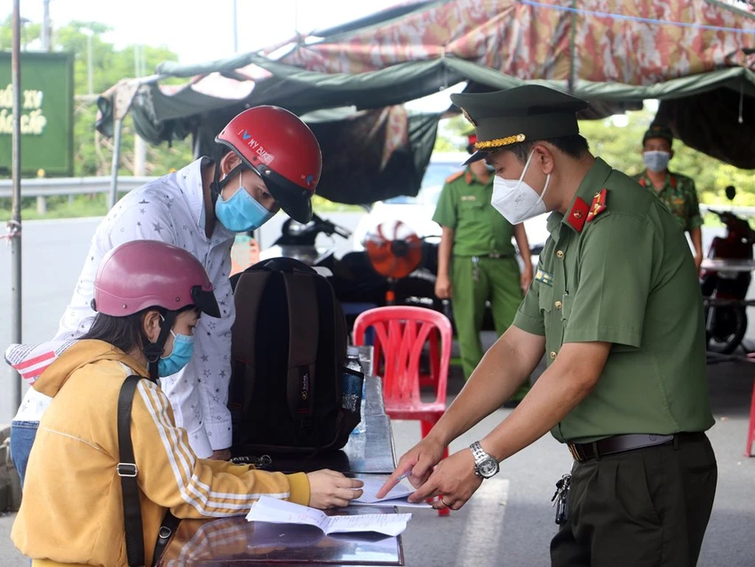 Thủ tướng: ‘Không được cát cứ, ban hành chính sách... con' ảnh 3 Thủ tướng: ‘Không được cát cứ, ban hành chính sách... con' ảnh 3
