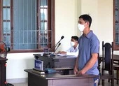 Níu kéo người yêu bằng... dao rồi ra tòa xin án treo
