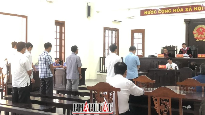 Tòa phúc thẩm đã tuyên hủy bản án sơ thẩm của TAND TP Cần Thơ. Ảnh: NHẪN NAM Tòa phúc thẩm đã tuyên hủy bản án sơ thẩm của TAND TP Cần Thơ. Ảnh: NHẪN NAM