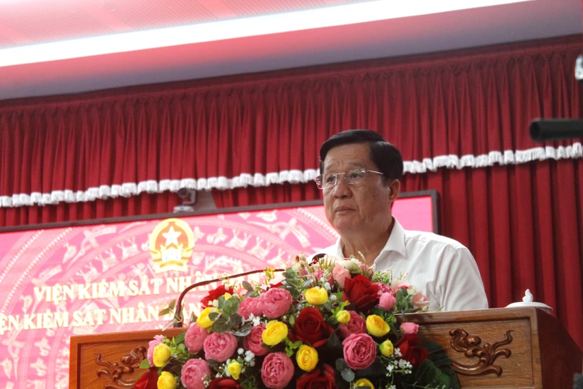 Phó Bí thư thường trực Thành ủy Cần Thơ Phạm Văn Hiểu phát biểu tại hội nghị. Ảnh: NHẪN NAM