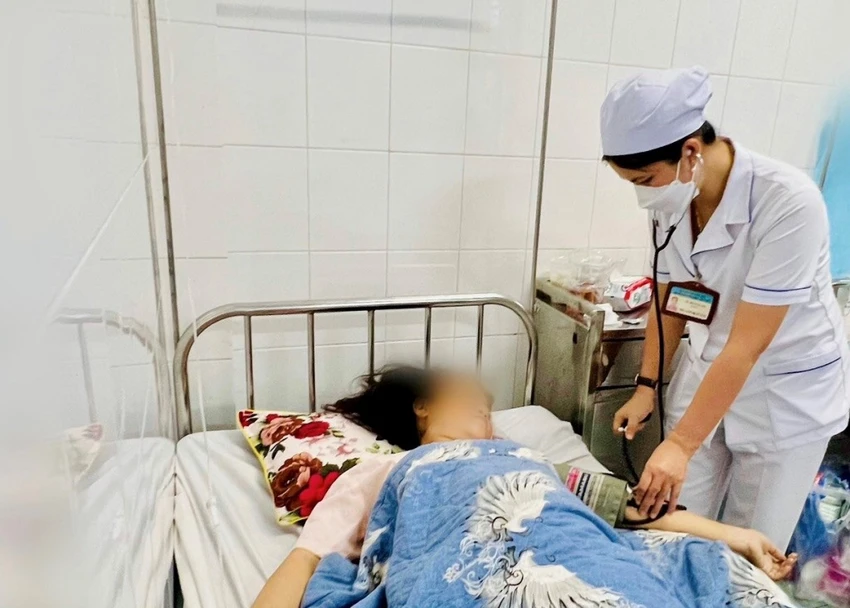 cứu sống mẹ con sản phụ bị vỡ tử cung cứu sống mẹ con sản phụ bị vỡ tử cung