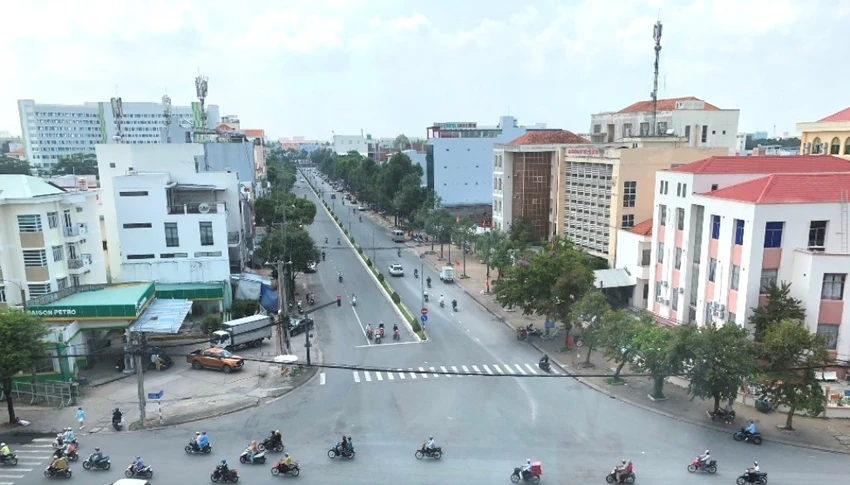 Mặt tiền đường Trần Văn Hoài có hệ số K=1,7. Ảnh: NHẪN NAM
