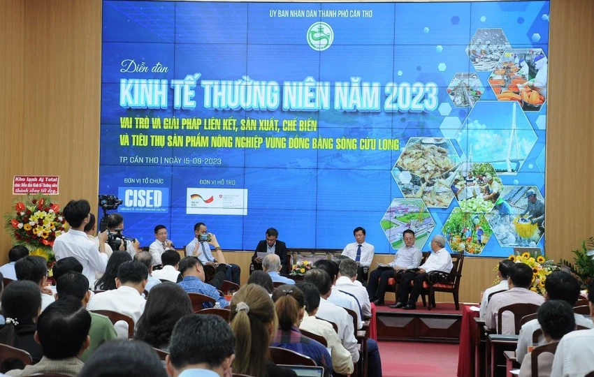 Quang cảnh diễn đàn kinh tế thường niên TP Cần Thơ chiều 15-9. Ảnh: CTV