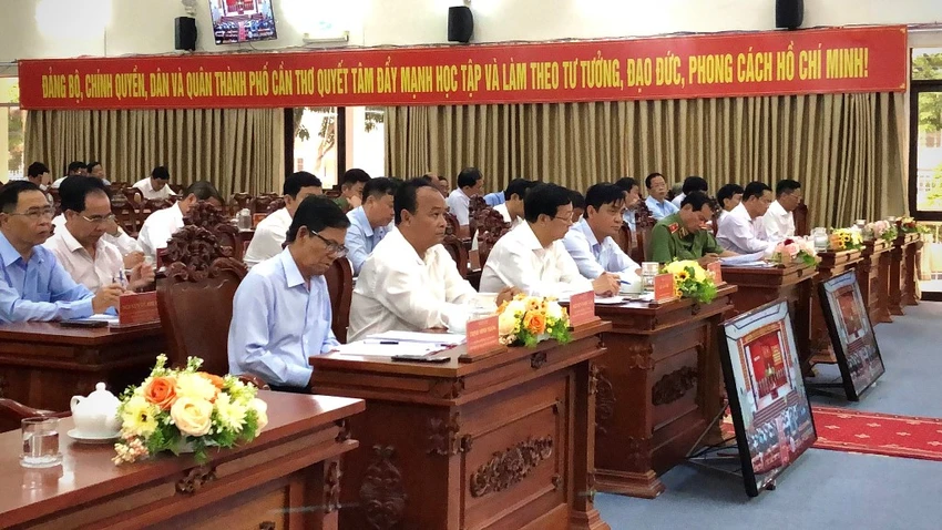 hoi-nghi-thanh-uy-can-tho.jpg