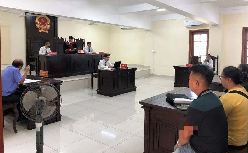 Tòa xử vụ kiện hành chính ở Cần Thơ.