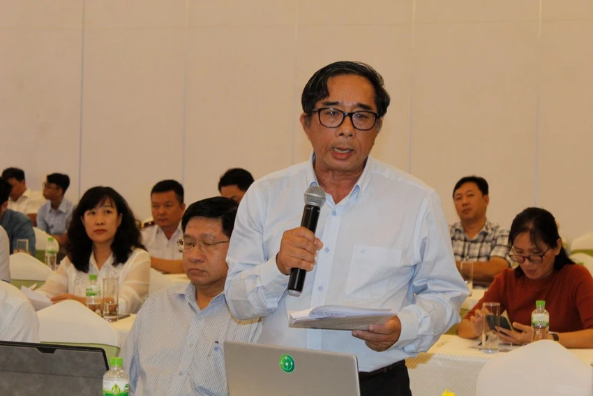 uy-ban-song-me-cong.jpg