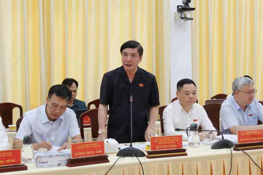 giam-sat-bat-dong-san-1.jpg