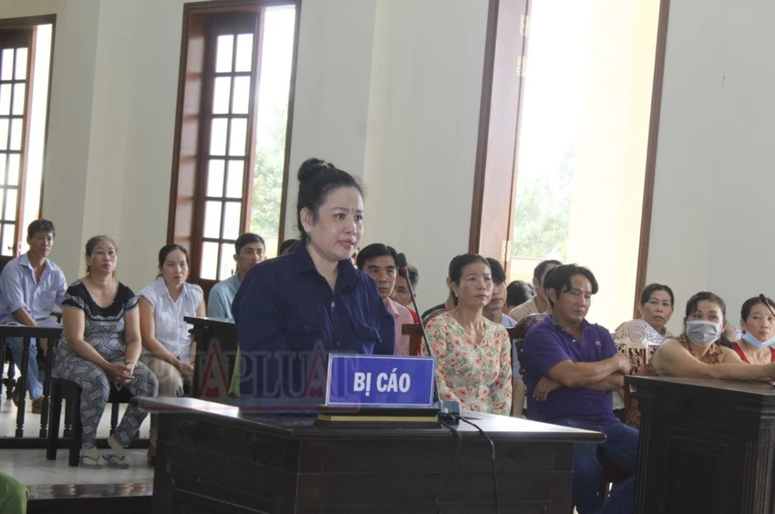 Lừa xuất khẩu lao động