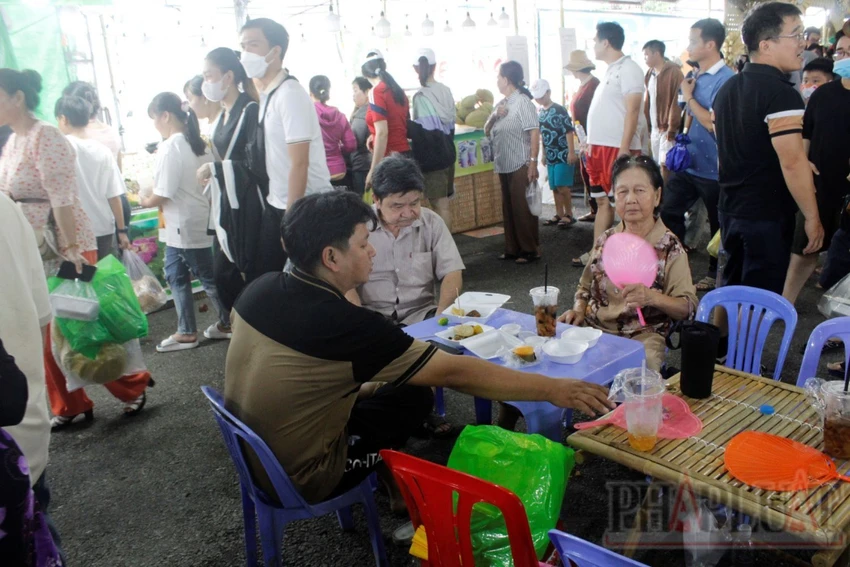 le-hoi-banh-dan-gian-nam-bo-6.jpg