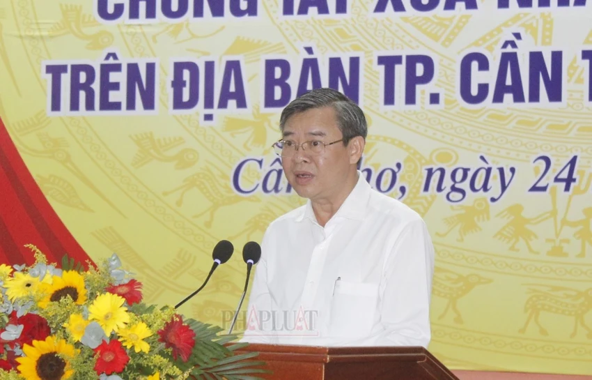 Chủ tịch UBND TP Cần Thơ Trương Cảnh Tuyên
