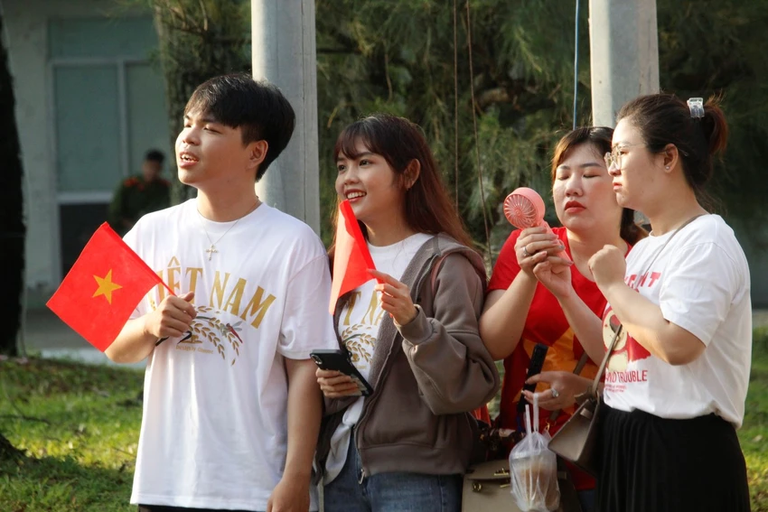 tp-can-tho-mung-le-30-4-5.jpg