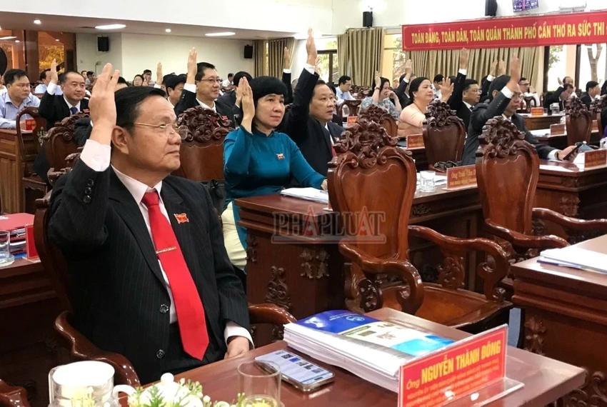 kỳ họp HĐND TP Cần Thơ ngày 27-6