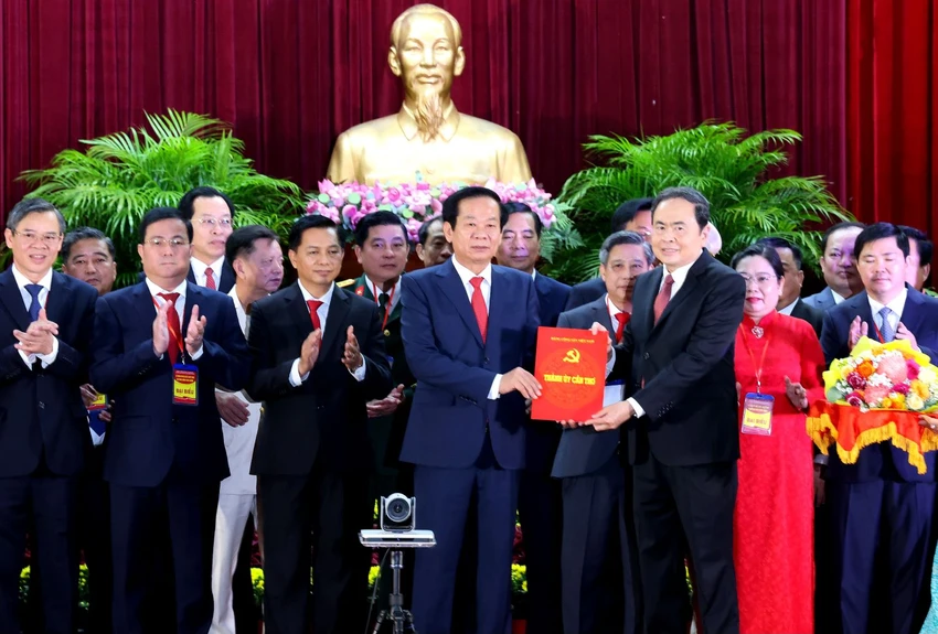 bi-thu-thanh-uy-can-tho.jpg
