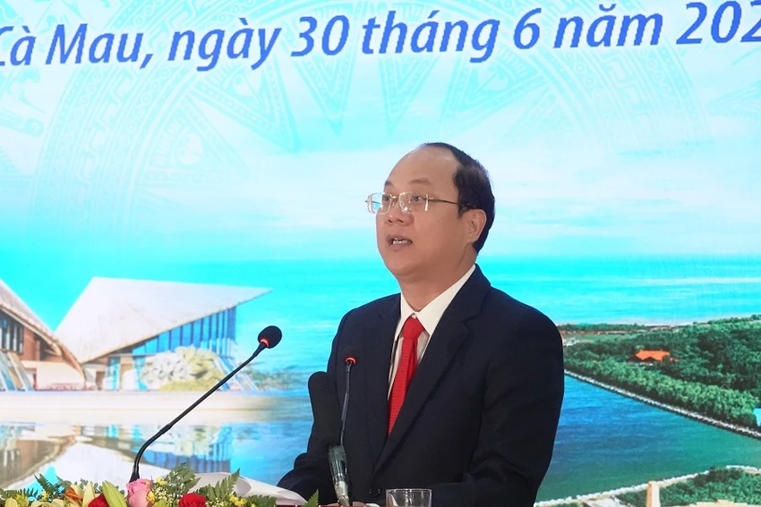lanh-dao-chu-chot-tinh-ca-mau.jpg