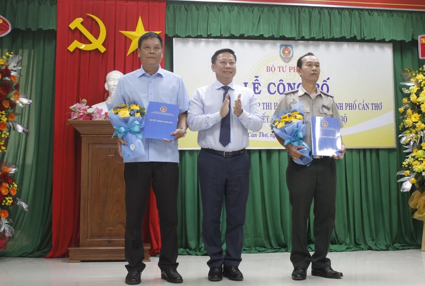 nghi-huu.JPG