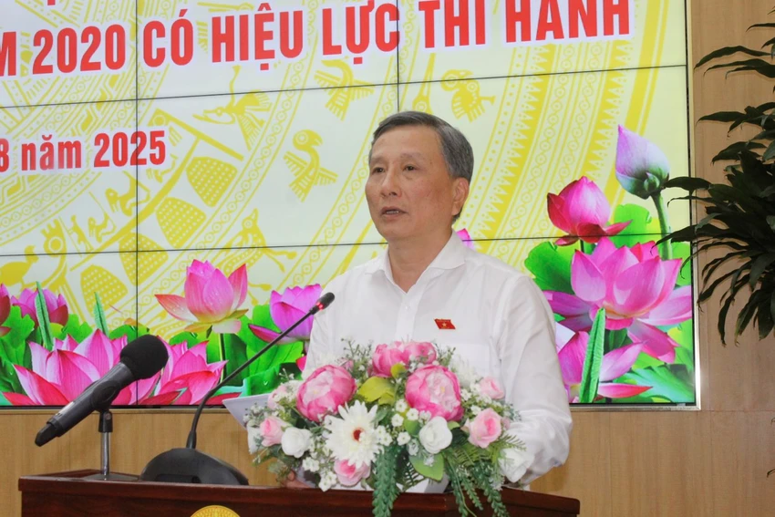 Ông Lê Quang Huy phát biểu tại buổi làm việc với UBND TP Cần Thơ