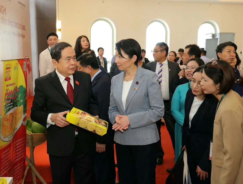 chu-tich-quoc-hoi-tran-thanh-man-1.jpg