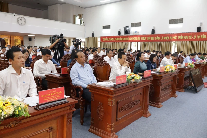 thanh-uy-can-tho-1.jpg