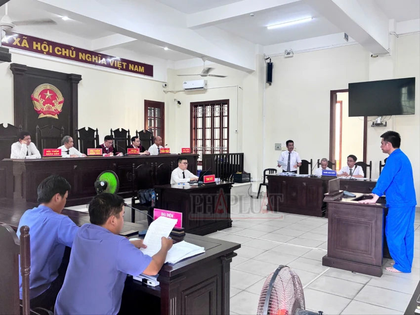 7-can-bo-long-my-can-tho-vi-pham-boi-thuong-1.jpg