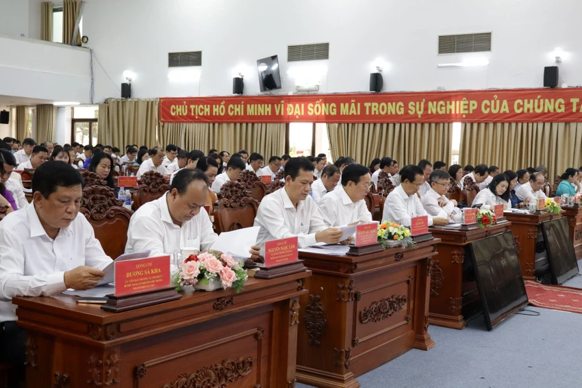 hoi-nghi-thanh-uy-can-tho-1.jpg