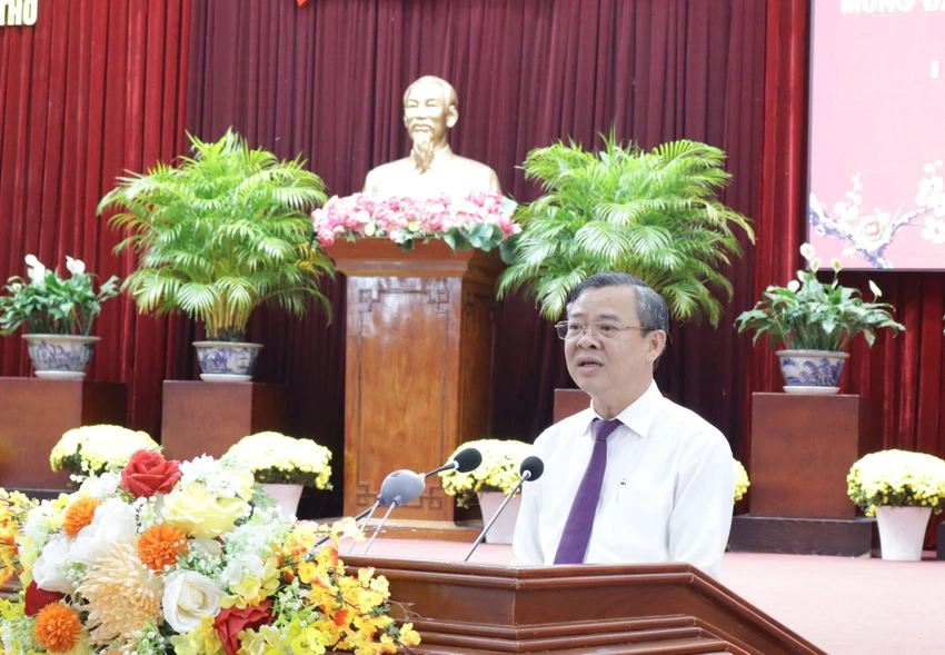 can-tho-hop-mat-tri-thuc-1.JPG