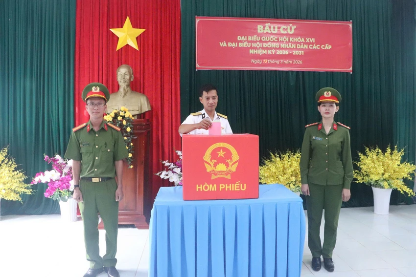 bau-cu-hon-khoai-hon-chuoi-1.jpg