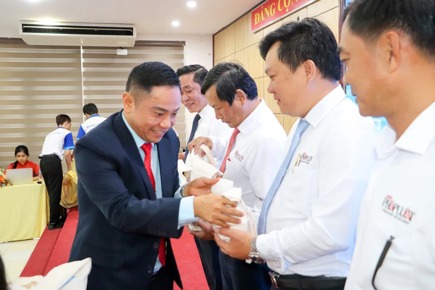 ky-ket-hop-tac-bao-phap-luat-khoa-luat-8.jpg