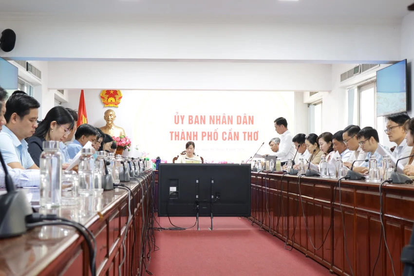 can-tho-chot-diem-nhan-le-hoi-banh-dan-gian-1.jpg