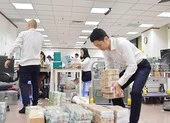 Lãi suất tiền gửi, tiền vay rủ nhau giảm