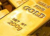 Vì sao giá vàng không tăng lên 1.900 USD mà lại rớt mạnh?